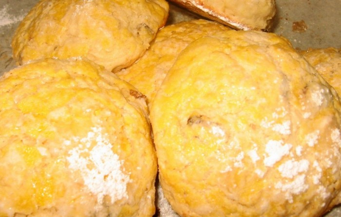 iguaria-scones-com-passas