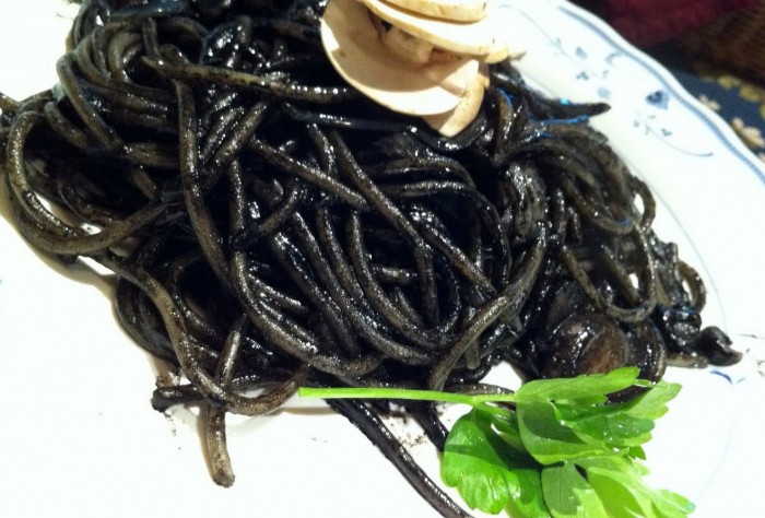 iguaria-esparguete-preto