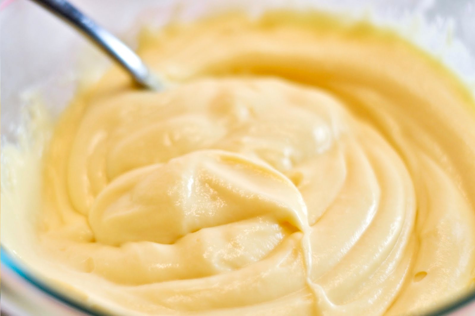 como-fazer-creme-de-pasteleiro