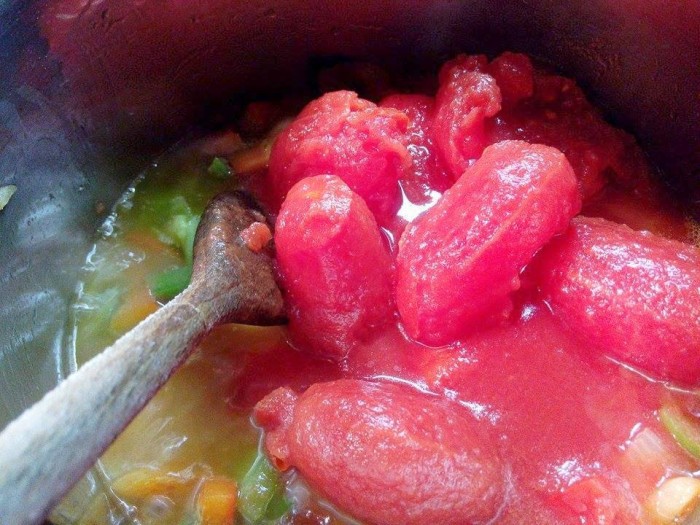Adicionar-os-Tomates-Pelados-3