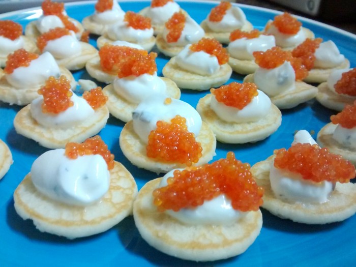 Blini-com-Queijo-Creme-e-Ovas