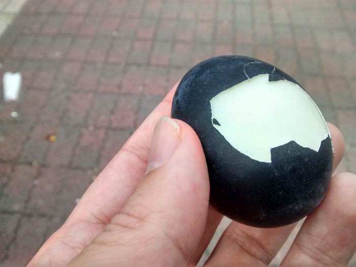 Descascar-Kuro-Tamago