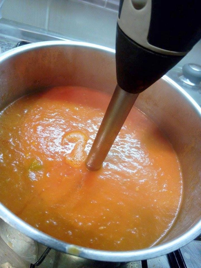 Moer-a-Sopa-de-Tomate-5