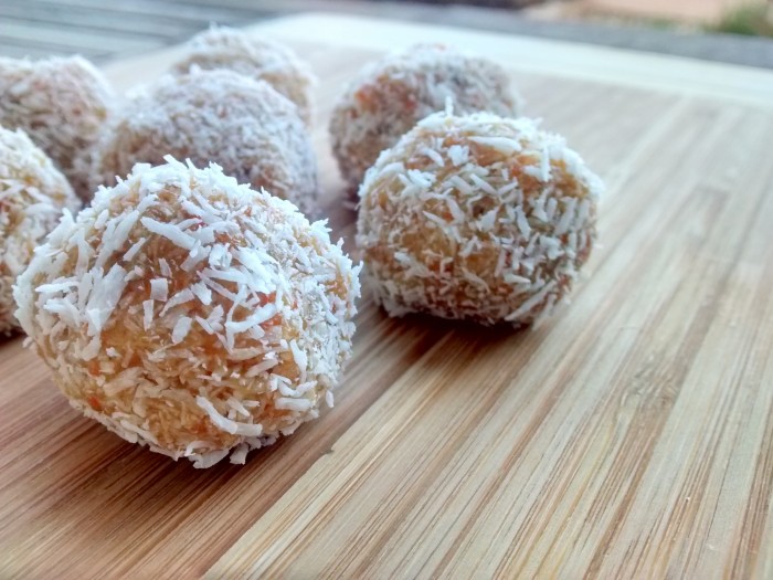 Brigadeiros-de-Cenoura-Vegan