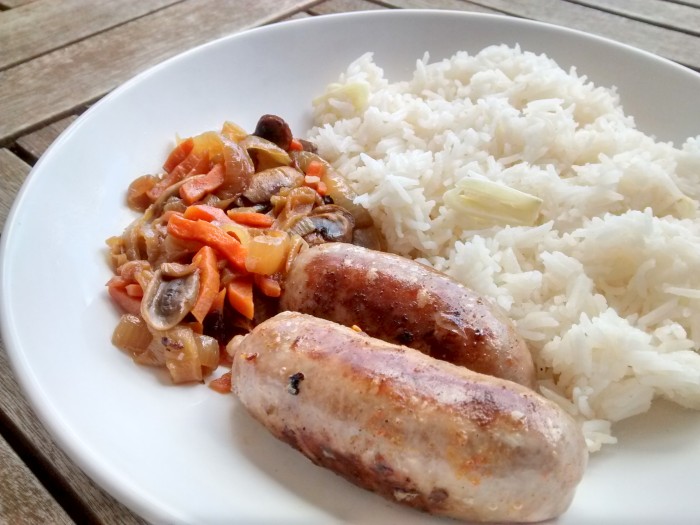 Salsichas-com-Vegetais-Grelhados