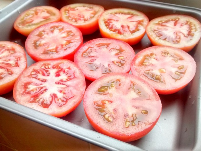 Dispor-Tomates-num-Tabuleiro