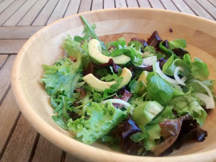 Salada-Simples-com-Abacate