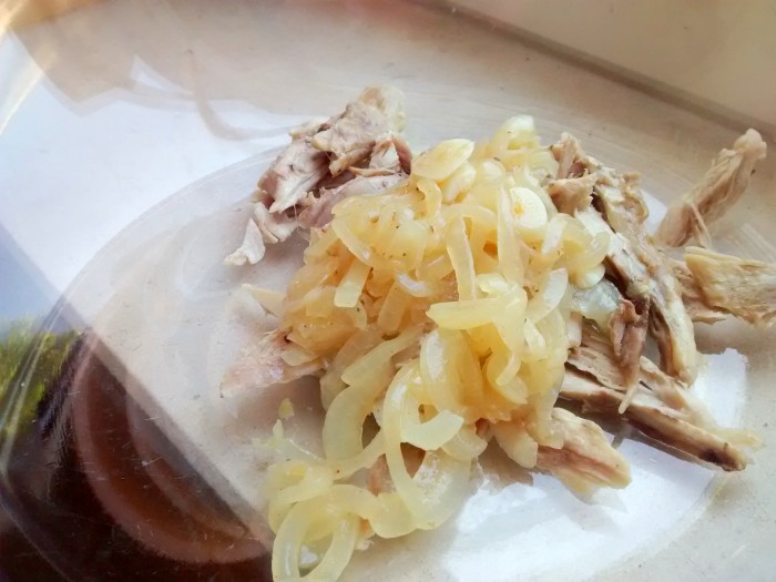 Cebola-Refogada-e-Frango-Assado