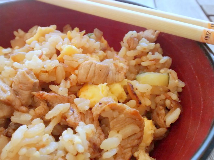 Arroz-Frito-Porco-Ovo