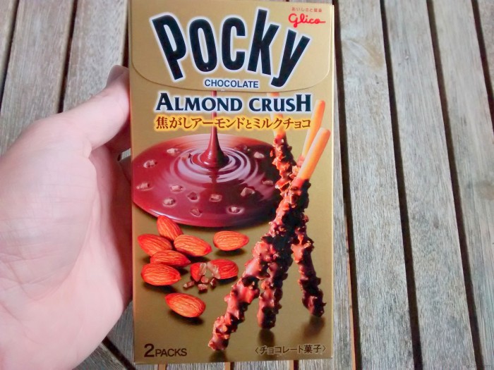 Iguaria_Pocky-Almond-Crush-Amendoa-e-Chocolate