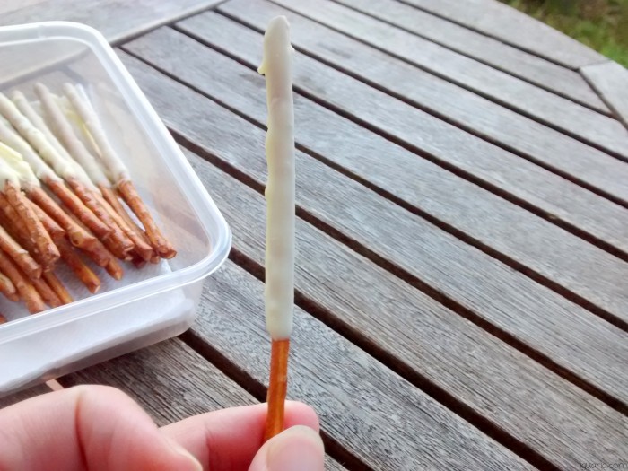 Iguaria_Pocky-Caseiro-Chocolate-Branco