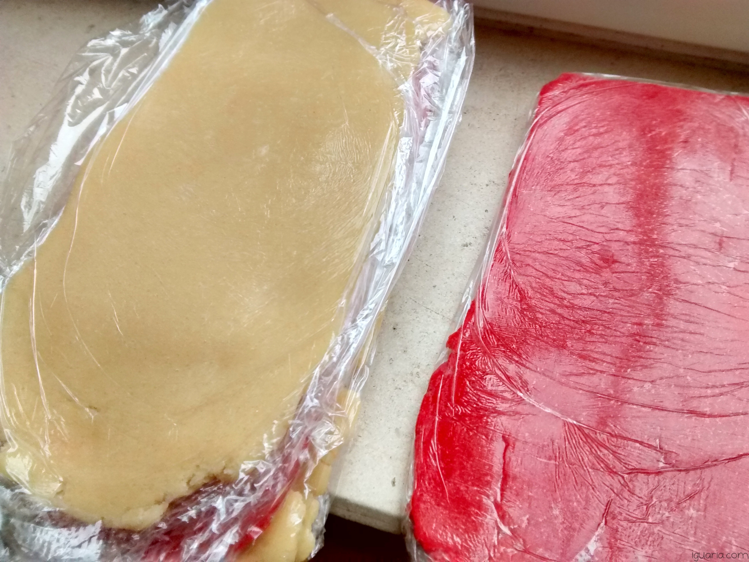 Iguaria_Empilhar-a-Massa