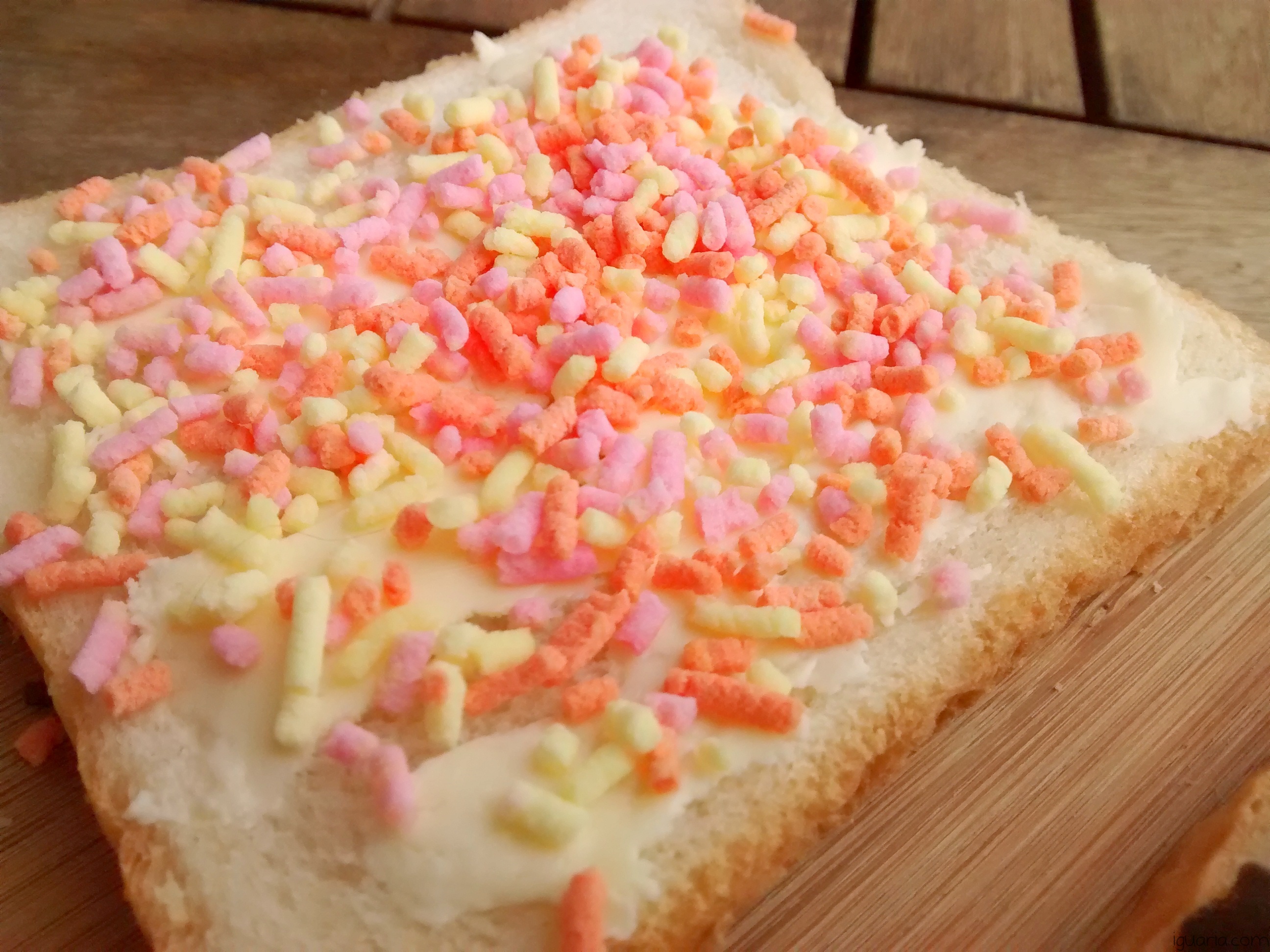 Iguaria_Pao-com-Manteiga-e-Granulado-de-Acucar