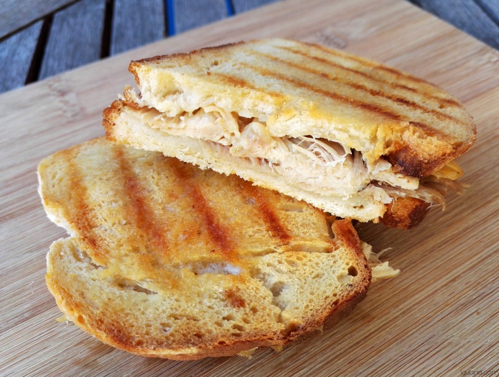 Tosta Simples de Frango • Iguaria Receita e Culinária