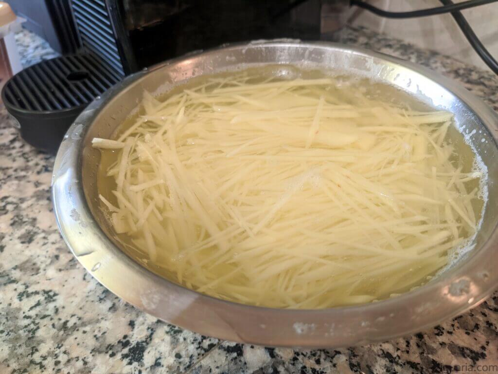 Batatas Fritas Palha • Iguaria Receita e Culinária